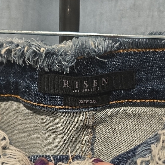 RISEN Frayed Hem And Waist Boyfriend Distressed Jeans in Classic Blue Size 3XL - Picture 2 of 14